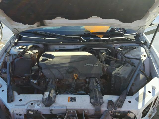 2G1WD5EM1B1147001 - 2011 CHEVROLET IMPALA POL WHITE photo 7