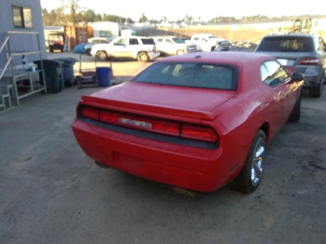 2C3CDYBT6EH137054 - 2014 DODGE CHALLENGER RED photo 4