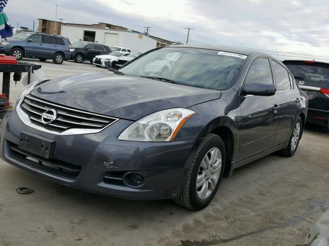 1N4AL2AP8CN574295 - 2012 NISSAN ALTIMA BAS GRAY photo 2