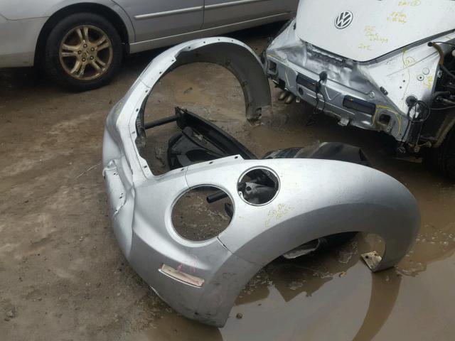 3VWRF31Y16M305666 - 2006 VOLKSWAGEN NEW BEETLE 银色 照片 9