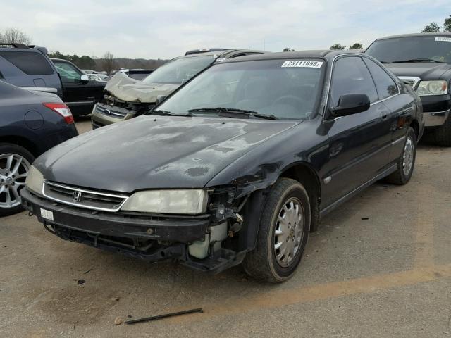 1HGCD7232TA020283 - 1996 HONDA ACCORD LX BLACK photo 2