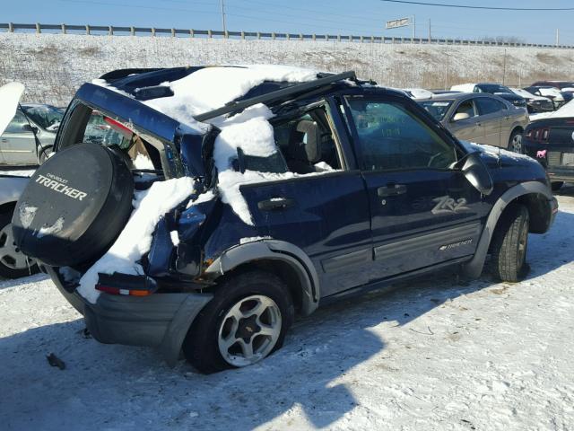 2CNBJ734X26935464 - 2002 CHEVROLET TRACKER ZR BLUE photo 4