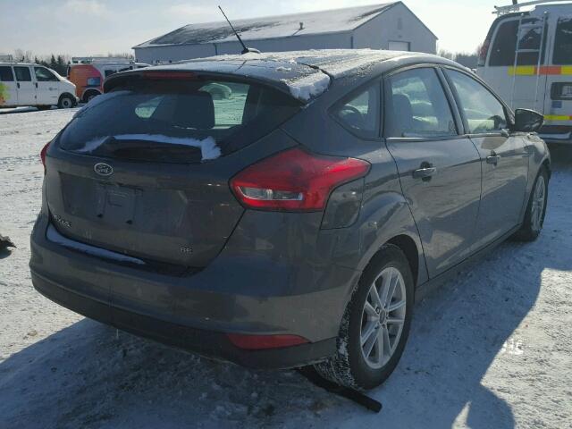 1FADP3K22HL283207 - 2017 FORD FOCUS SE GRAY photo 4