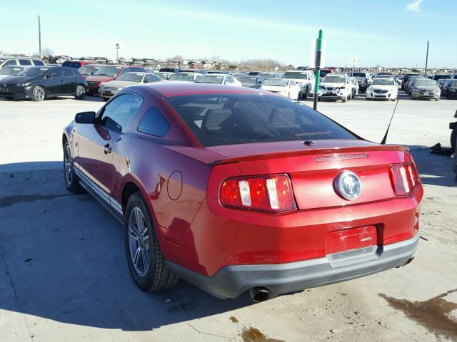 1ZVBP8AM8C5226683 - 2012 FORD MUSTANG RED photo 3