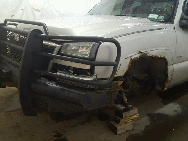 1GCHK29D16E218667 - 2006 CHEVROLET SILVERADO SILVER photo 9