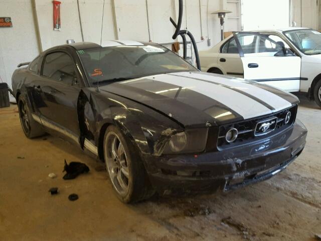 1ZVFT80N365154187 - 2006 FORD MUSTANG BLACK photo 1