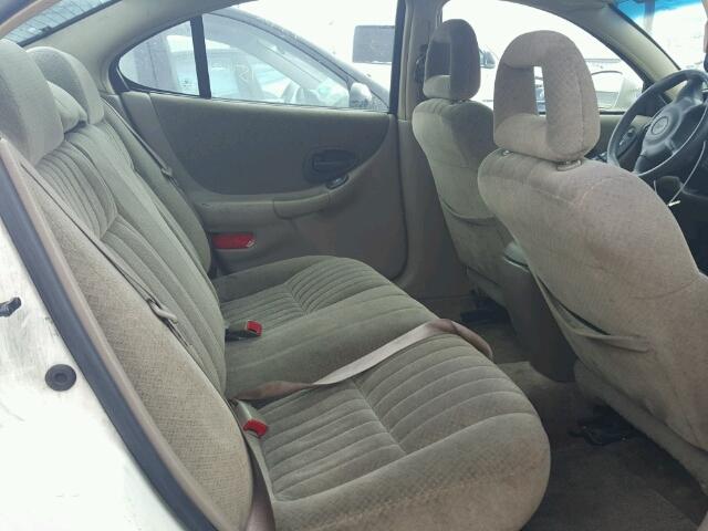 1G2WK52J32F210815 - 2002 PONTIAC GRAND PRIX WHITE photo 6