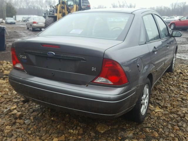 1FAFP34322W254777 - 2002 FORD FOCUS SE GRAY photo 4