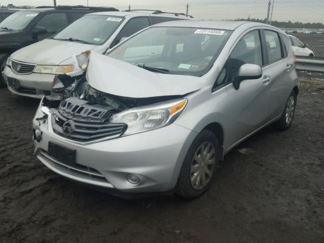 3N1CE2CP9EL404401 - 2014 NISSAN VERSA NOTE SILVER photo 2