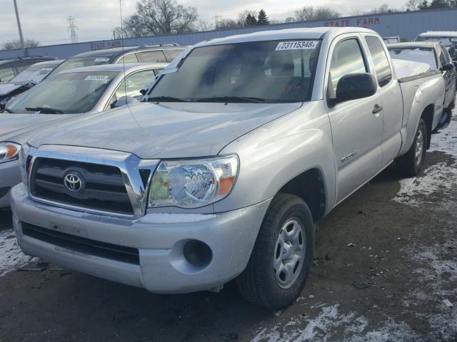 5TETX22N59Z622720 - 2009 TOYOTA TACOMA ACC SILVER photo 2