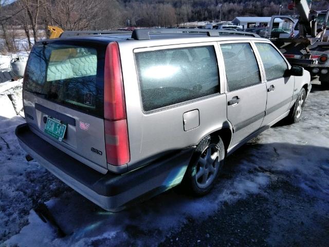 YV1LW5544T2225173 - 1996 VOLVO 850 BASE GRAY photo 4