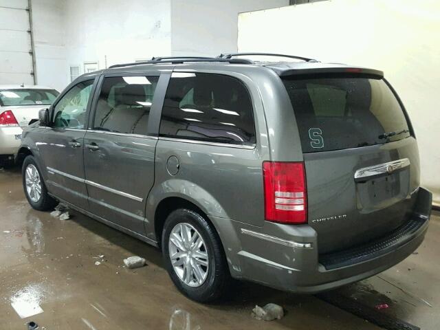 2A4RR5D11AR286682 - 2010 CHRYSLER TOWN & COU GRAY photo 3