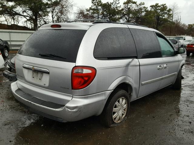 2A4GP54L96R862198 - 2006 CHRYSLER TOWN & COU SILVER photo 4