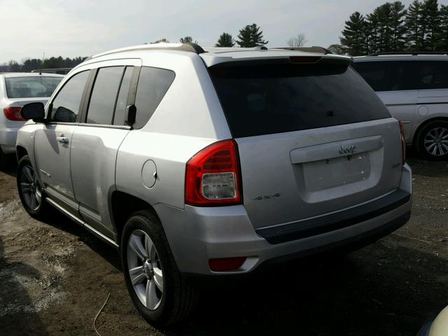 1J4NF1FB9BD136409 - 2011 JEEP COMPASS SP SILVER photo 3