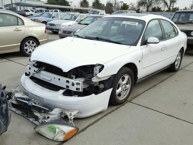 1FAFP55292G245165 - 2002 FORD TAURUS SES WHITE photo 2