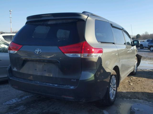 5TDYK3DC1DS342398 - 2013 TOYOTA SIENNA XLE GRAY photo 4