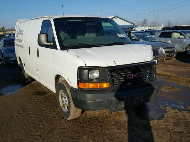 1GTFG15XX61155112 - 2006 GMC SAVANA G15 WHITE photo 1