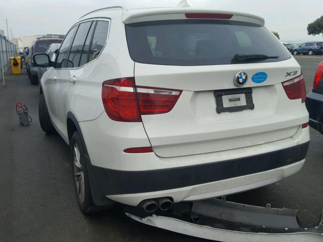 5UXWX9C57D0A21405 - 2013 BMW X3 XDRIVE2 Biały zdjęcie 3