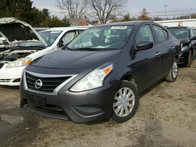 3N1CN7AP9FL820661 - 2015 NISSAN VERSA S CHARCOAL photo 2