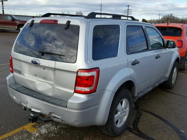 1FMCU03188KA16559 - 2008 FORD ESCAPE XLT SILVER photo 4