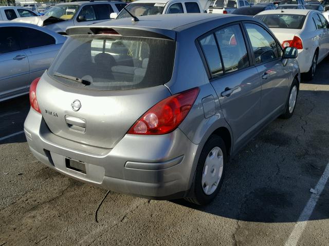 3N1BC13E19L363570 - 2009 NISSAN VERSA S GRAY photo 4