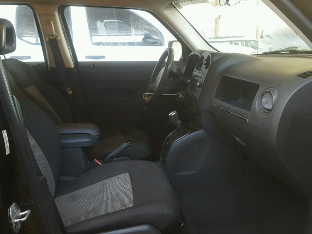 1J4FT28A89D122275 - 2009 JEEP PATRIOT SP BLACK photo 5