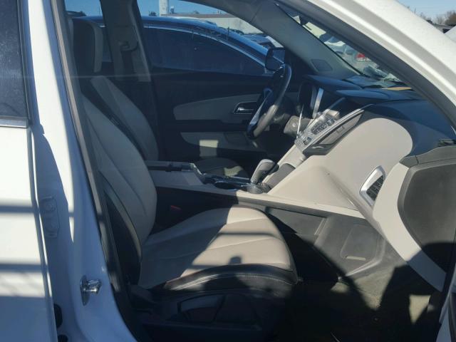 2GNFLGEK8C6277907 - 2012 CHEVROLET EQUINOX LT WHITE photo 5