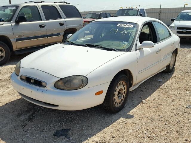 1MEFM50U5XG637495 - 1999 MERCURY SABLE GS WHITE photo 2