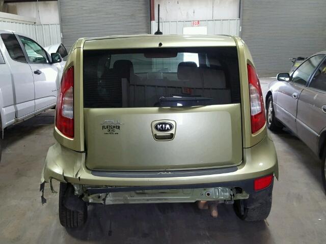 KNDJT2A63D7631154 - 2013 KIA SOUL + GREEN photo 9