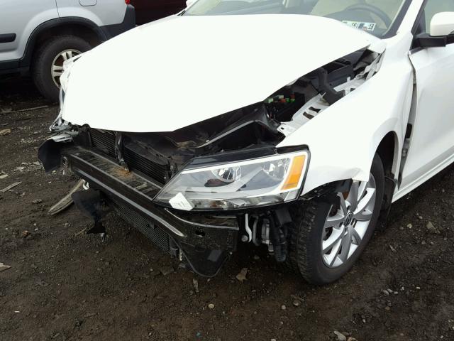 3VWD17AJXEM373384 - 2014 VOLKSWAGEN JETTA SE WHITE photo 9