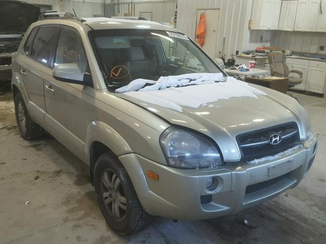 KM8JN12D36U261647 - 2006 HYUNDAI TUCSON GLS GOLD photo 1