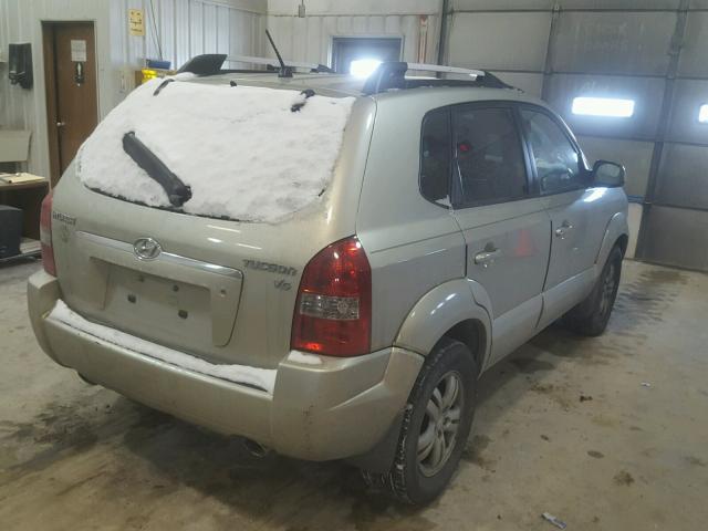 KM8JN12D36U261647 - 2006 HYUNDAI TUCSON GLS GOLD photo 4