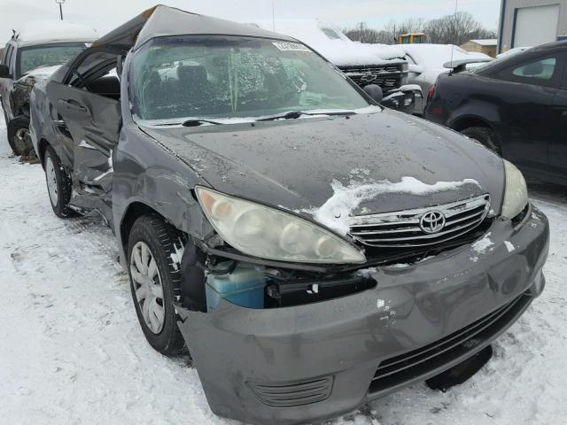 4T1BE32K15U980313 - 2005 TOYOTA CAMRY LE GRAY photo 1