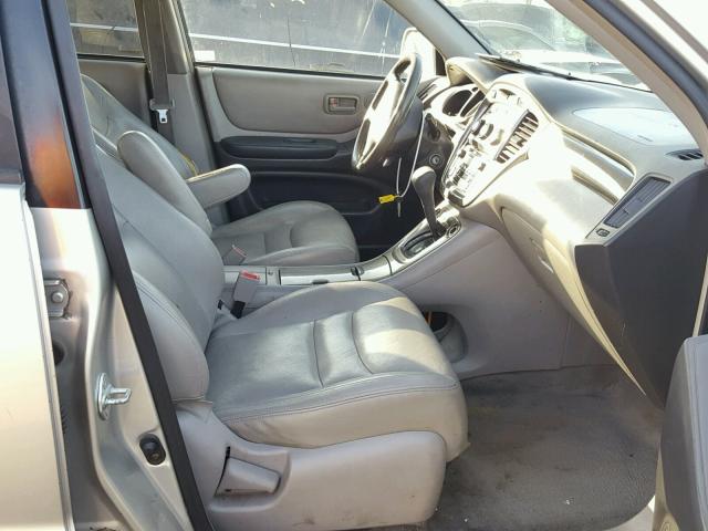 JTEGD21A120023842 - 2002 TOYOTA HIGHLANDER GRAY photo 5