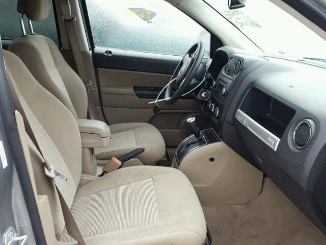 1C4NJCBA2GD567601 - 2016 JEEP COMPASS SP SILVER photo 5