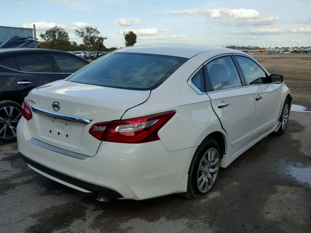 1N4AL3AP3HC243035 - 2017 NISSAN ALTIMA 2.5 WHITE photo 4