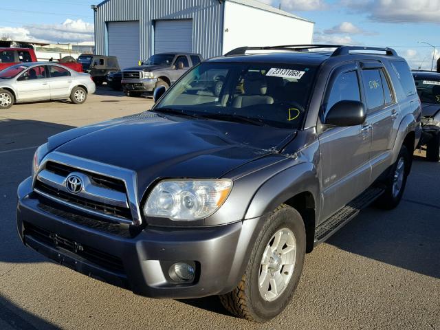 JTEBU14R968069478 - 2006 TOYOTA 4RUNNER SR GRAY photo 2