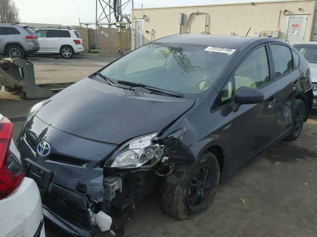 JTDKN3DU9F0442633 - 2015 TOYOTA PRIUS GRAY photo 2