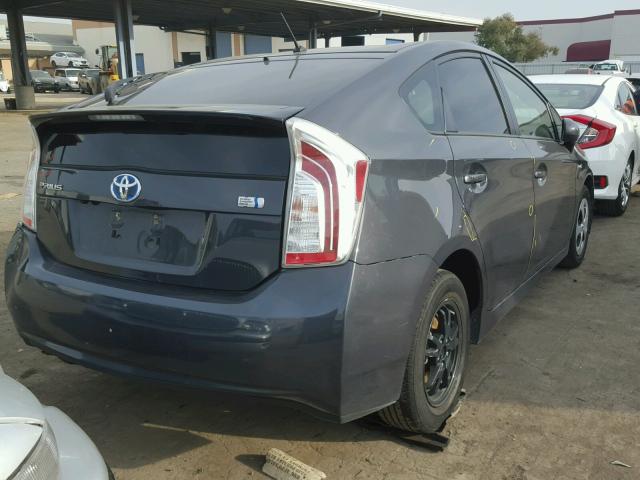 JTDKN3DU9F0442633 - 2015 TOYOTA PRIUS GRAY photo 4