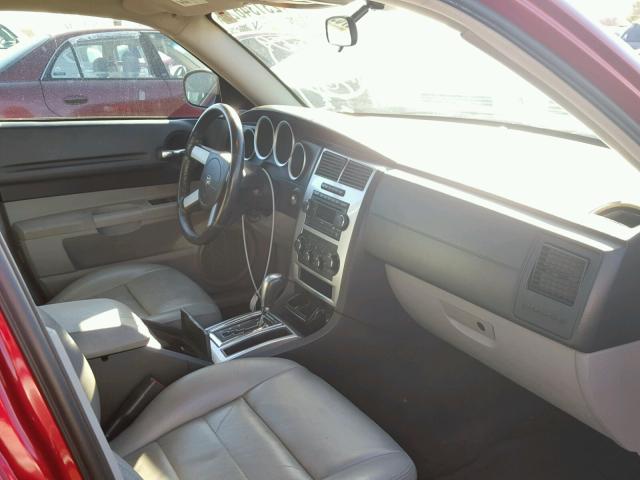 2D4GZ572X6H439707 - 2006 DODGE MAGNUM R/T RED photo 5