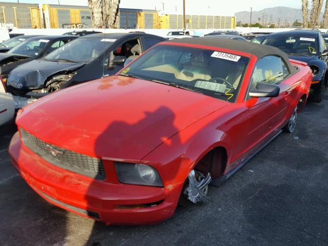 1ZVHT84NX85169405 - 2008 FORD MUSTANG RED photo 2