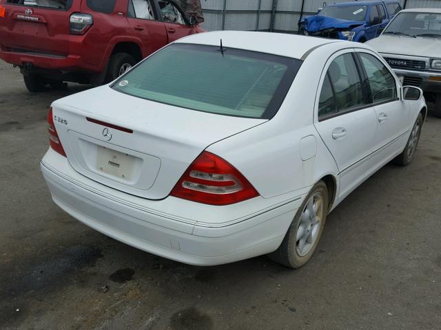 WDBRF64J81F112702 - 2001 MERCEDES-BENZ C 320 WHITE photo 4