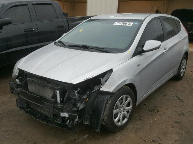 KMHCT5AE5EU151083 - 2014 HYUNDAI ACCENT GLS SILVER photo 2