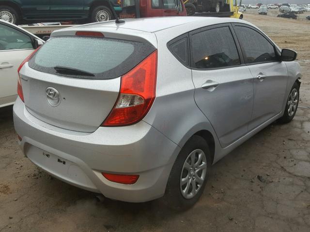 KMHCT5AE5EU151083 - 2014 HYUNDAI ACCENT GLS SILVER photo 4