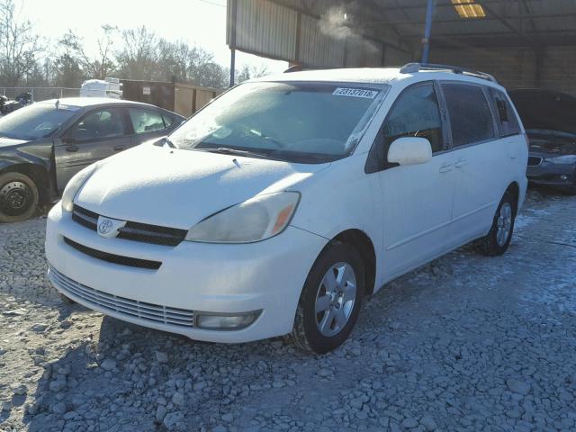 5TDZA22C54S159476 - 2004 TOYOTA SIENNA XLE WHITE photo 2