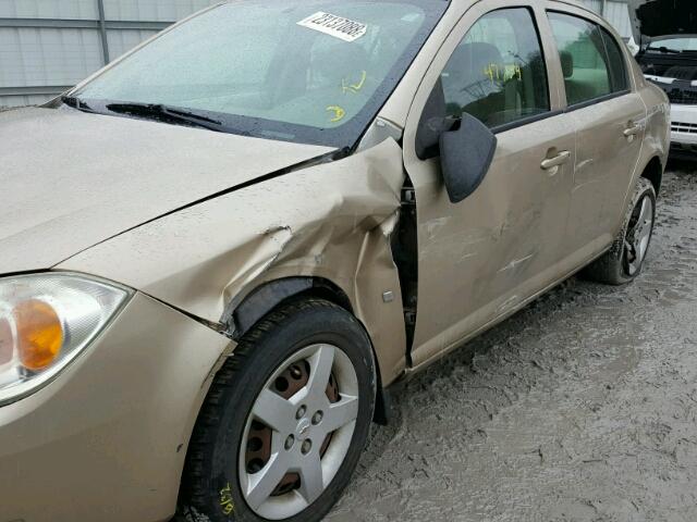 1G1AK55F677204658 - 2007 CHEVROLET COBALT LS GOLD photo 9