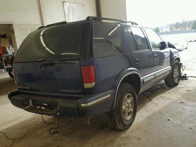 1GNDT13W9XK213243 - 1999 CHEVROLET BLAZER BLUE photo 4