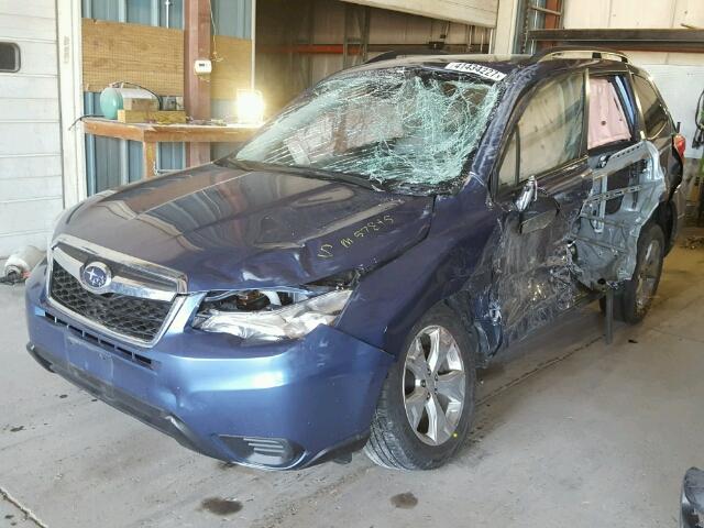 JF2SJADCXFH584662 - 2015 SUBARU FORESTER 2 BLUE photo 2