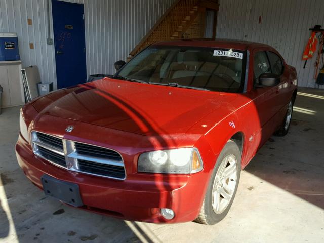 2B3KA43G86H430600 - 2006 DODGE CHARGER SE RED photo 2