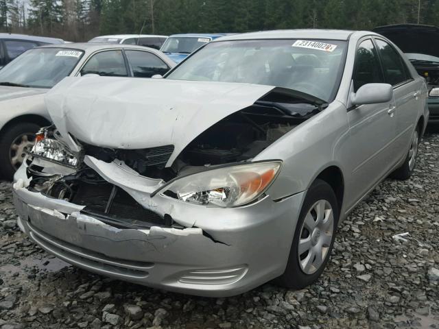 4T1BE32KX3U141029 - 2003 TOYOTA CAMRY LE SILVER photo 2